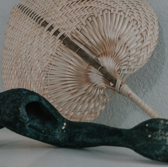 •SOLD• Distressed cast iron, shelf sitting mermaid - Picture 2 of 2